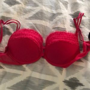 VS pink ruffled bra